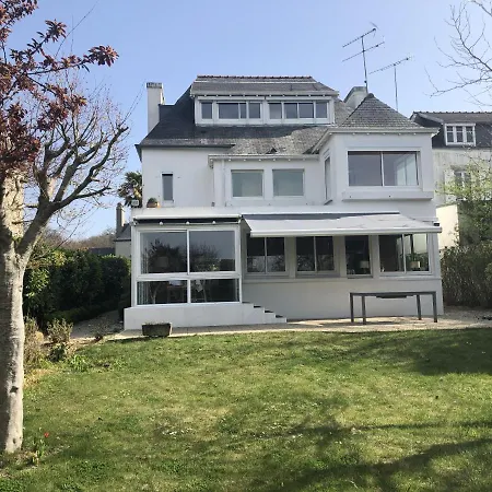 Le Huic Maison De Marin Lambrissee
